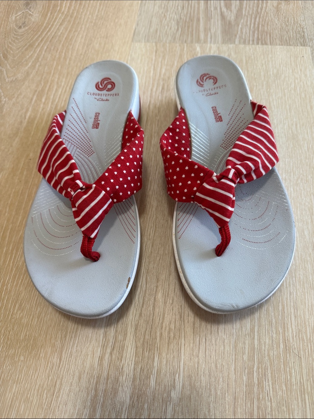 Cloudsteppers by Clarks Red Striped & Polka Dot Bow Thong Sandals
